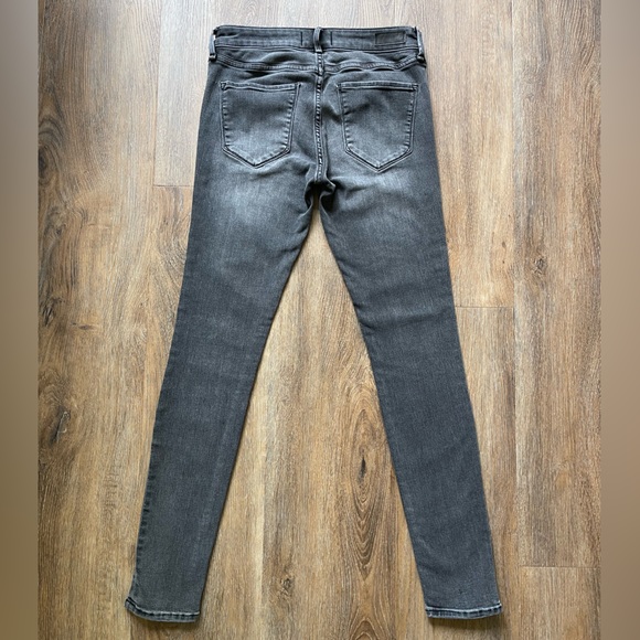 Abercrombie and Fitch Super Skinny Jeans - Picture 2 of 3